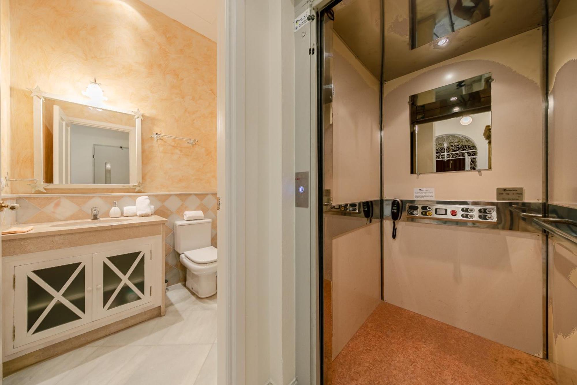 Isg Casa Levies Luxury House Downtown Holiday home Seville