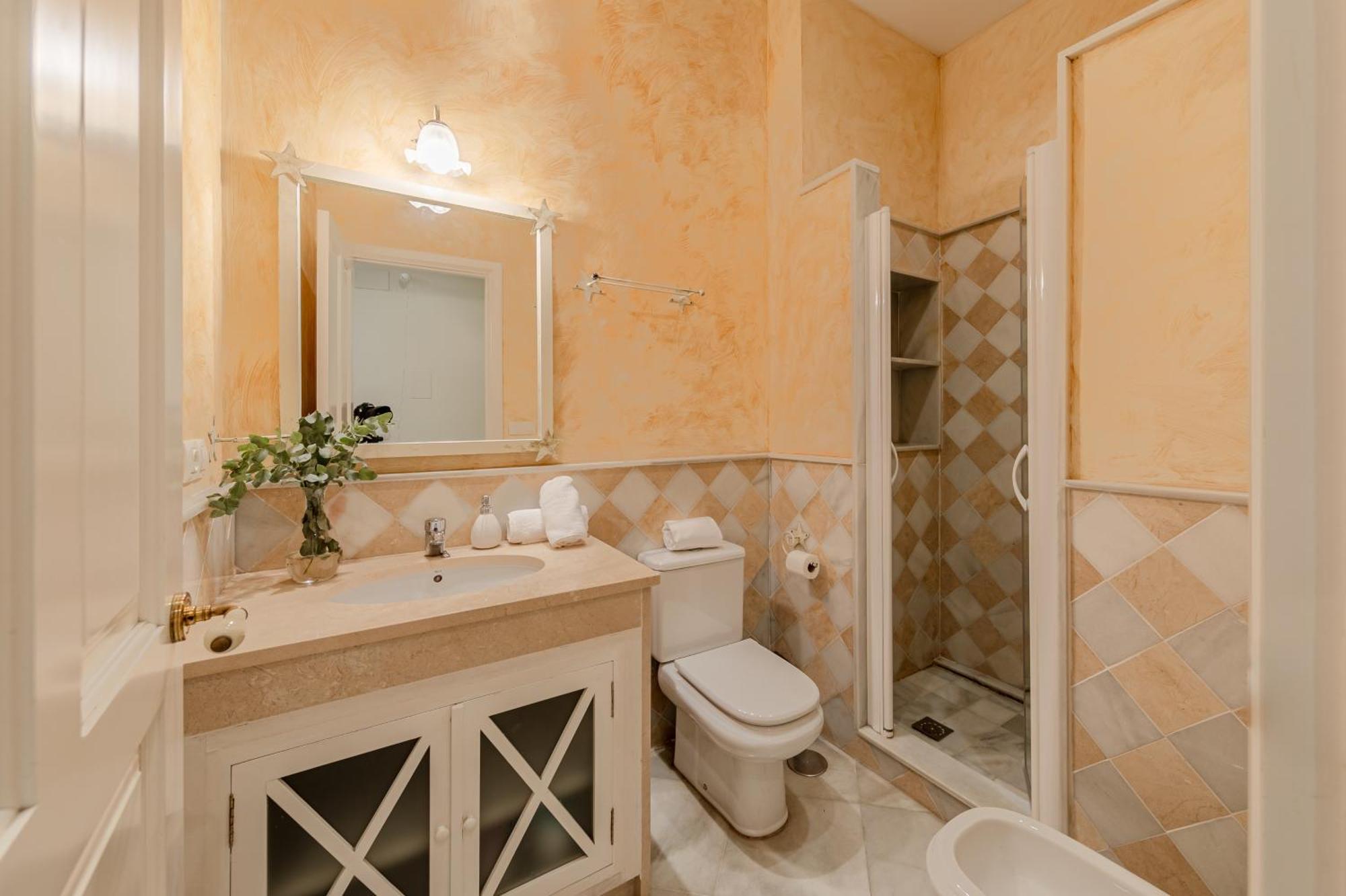 Isg Casa Levies Luxury House Downtown